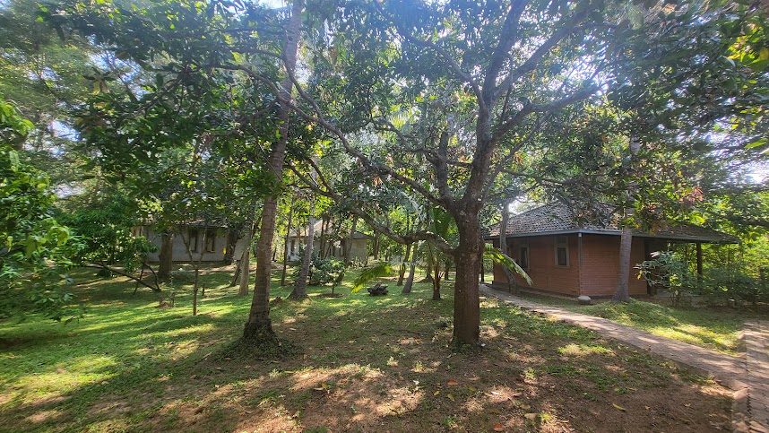 UDAWALAWA - Nil Diya Mankada Hotel