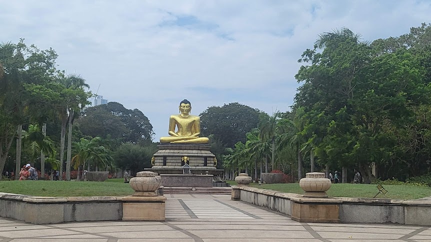 Buddha statues