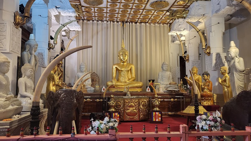 Inside the Temple of the Tooth