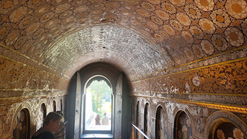Inside the Temple of the Tooth