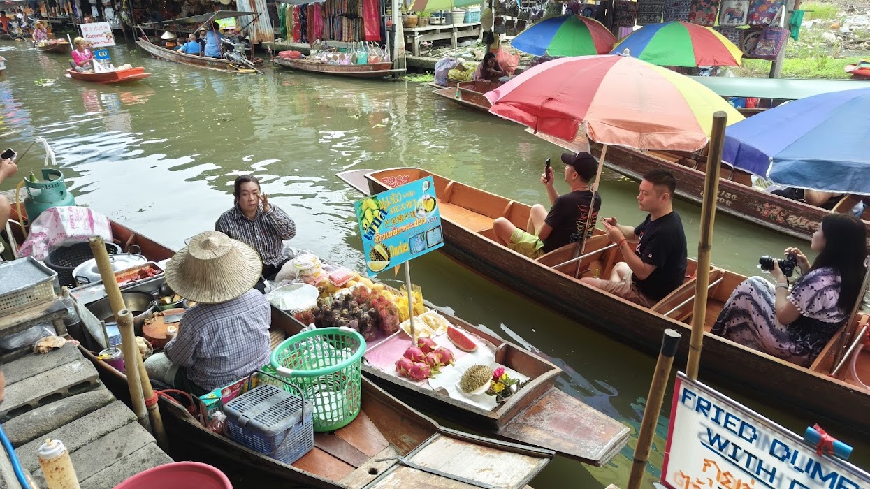 Floating Market