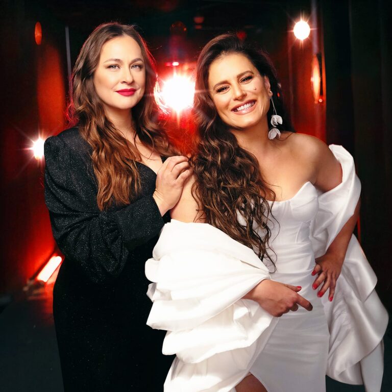 מירי מסיקה וקרן פלס במופע משותף צילום איה זך