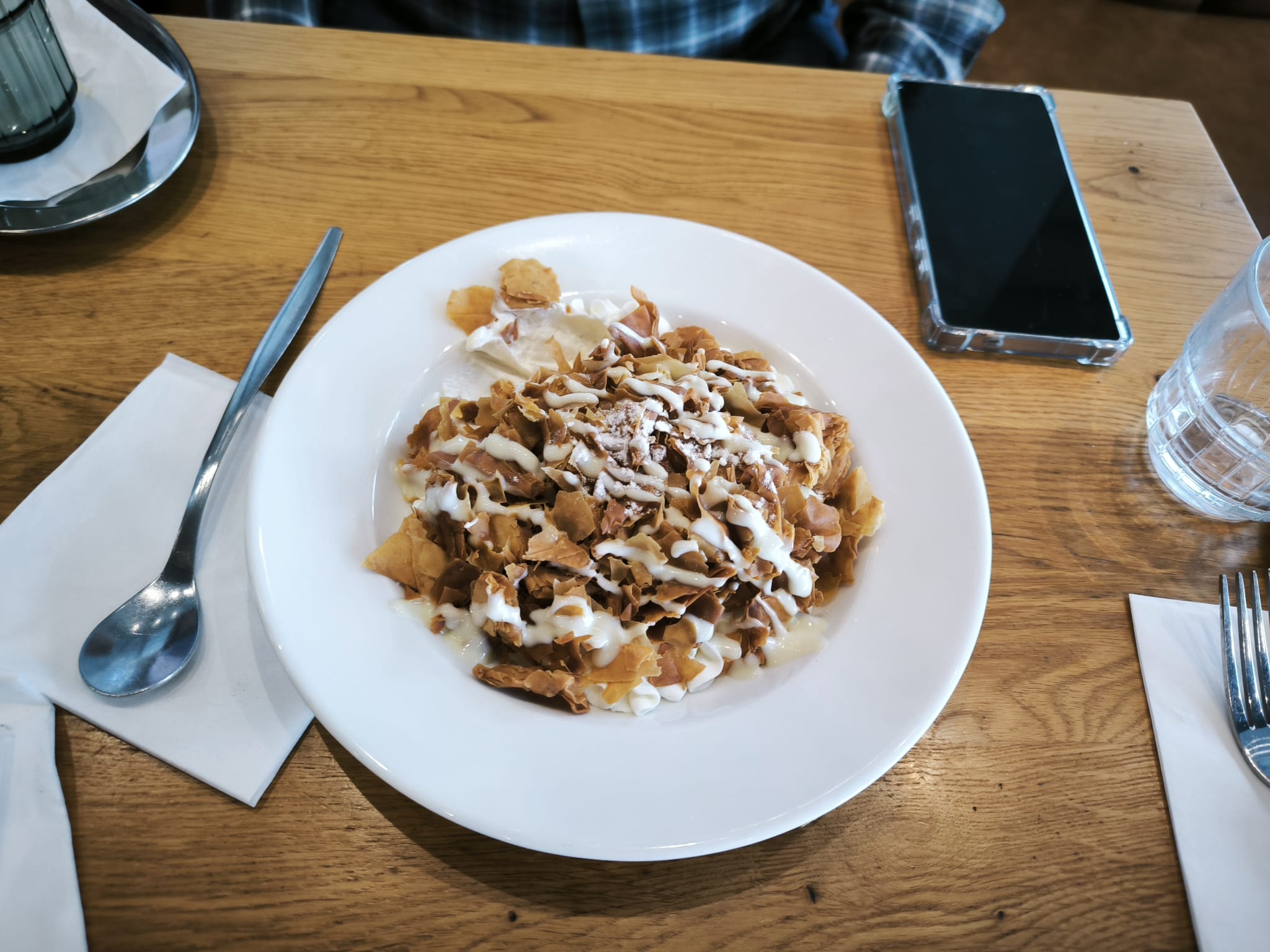 קינוח של קרמשניט מפורר בקנטו יהוד