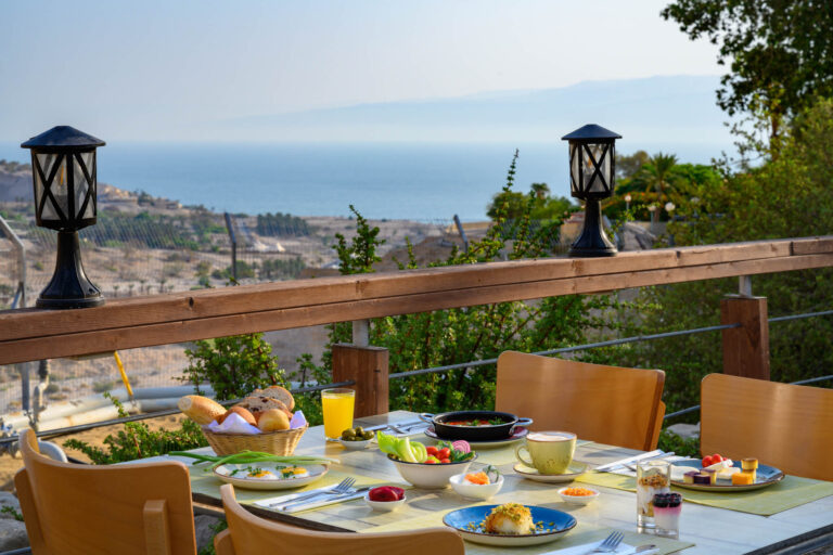 Ein Gedi_Breakfast_08_smallצ